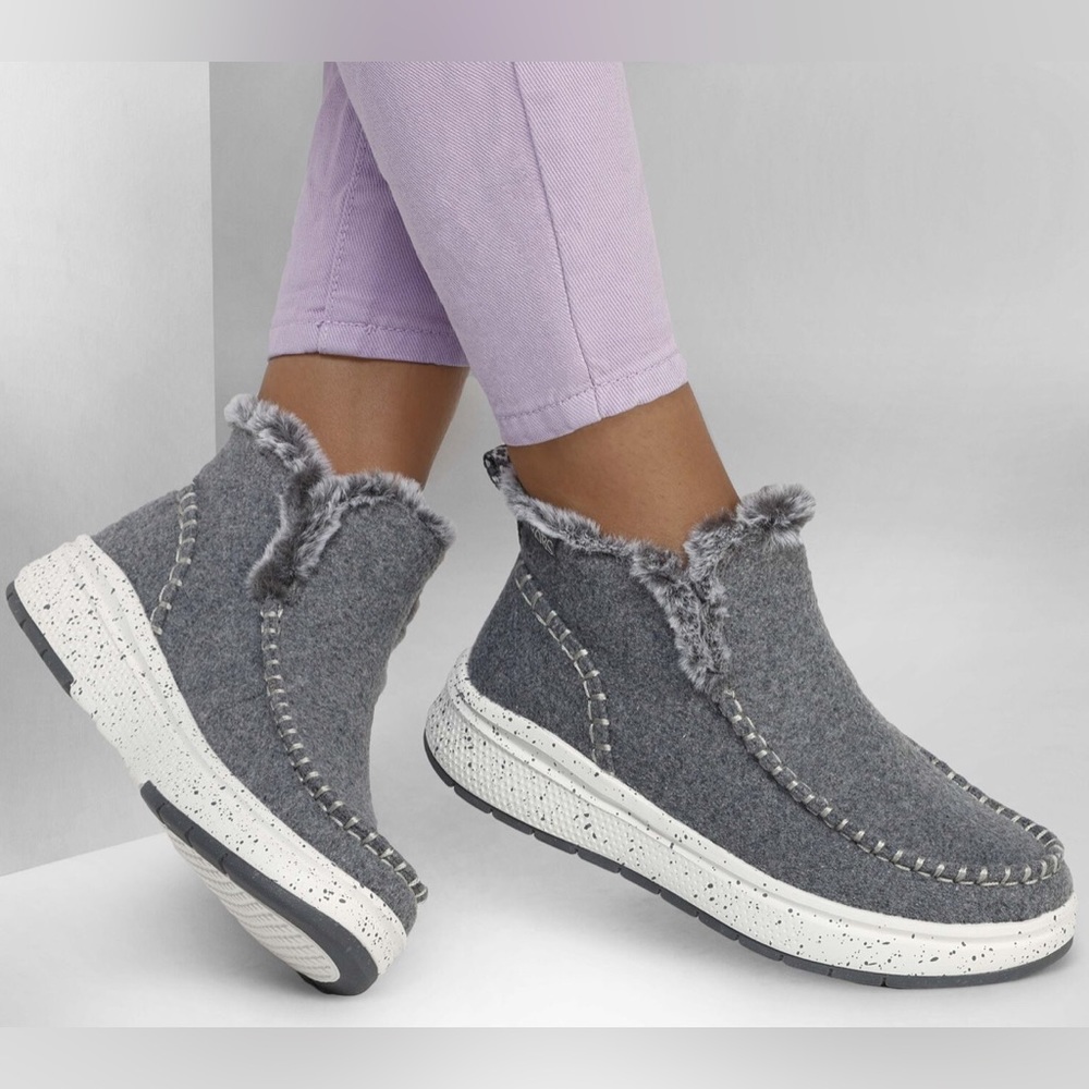 Women's Skechers, BOBS Skipper Wave - Angelic Warmth